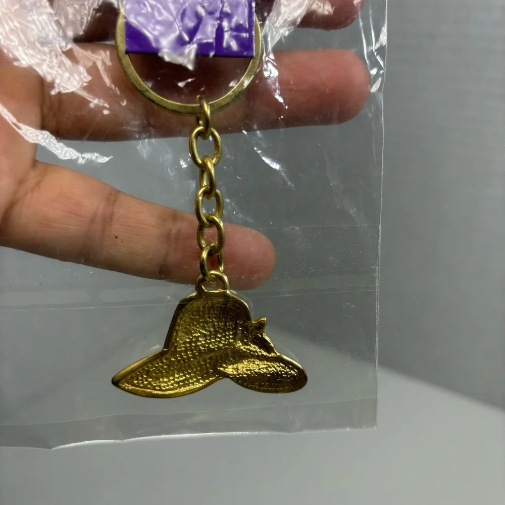 RED H'ATTITUDE NWT Keychain Red Hat Society 18 kt. Gold‎ Layered Hat w/Flower